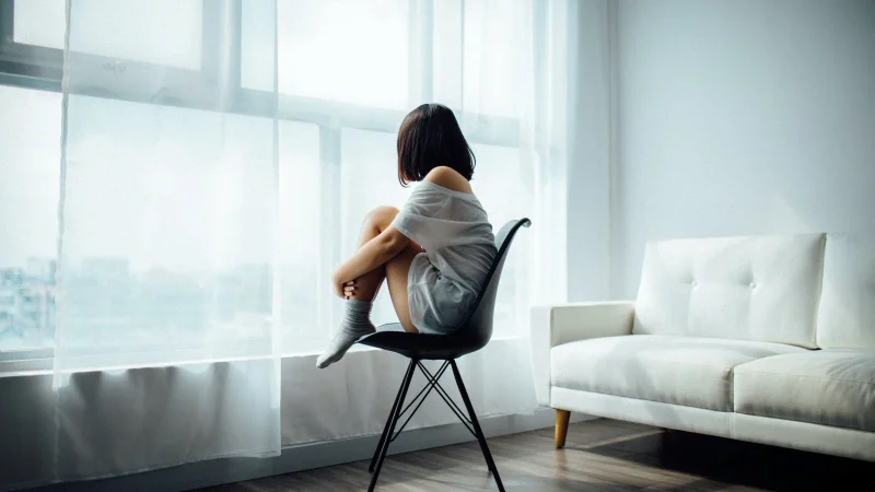 What Living with Depression Looks Like (And When to Reach Out for Help)